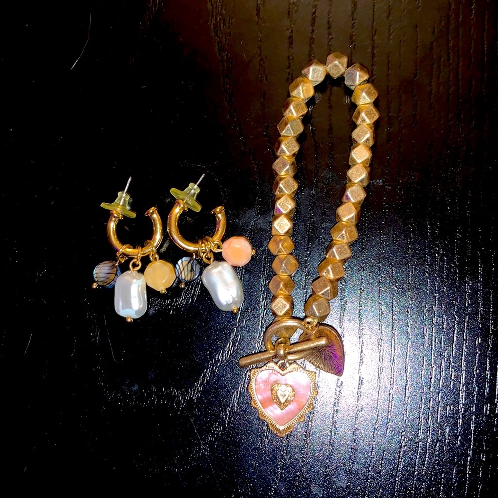 Pearl and gold bracelet and earring bundle